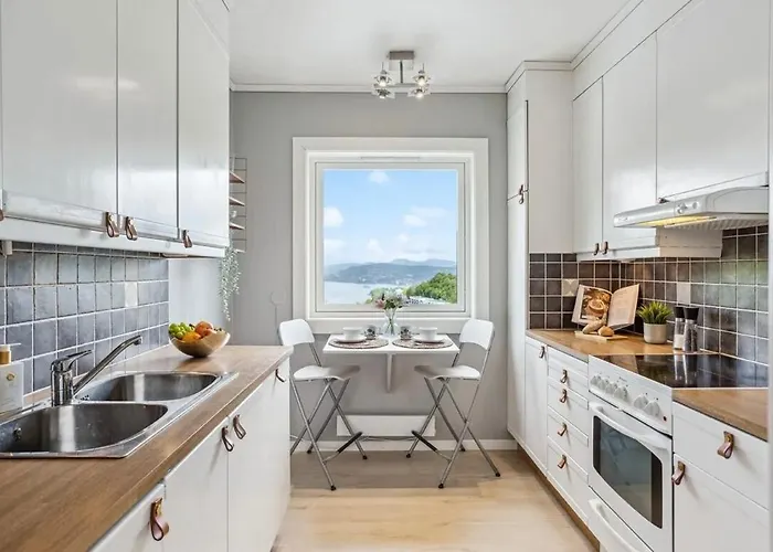 Downtown With A View برغن